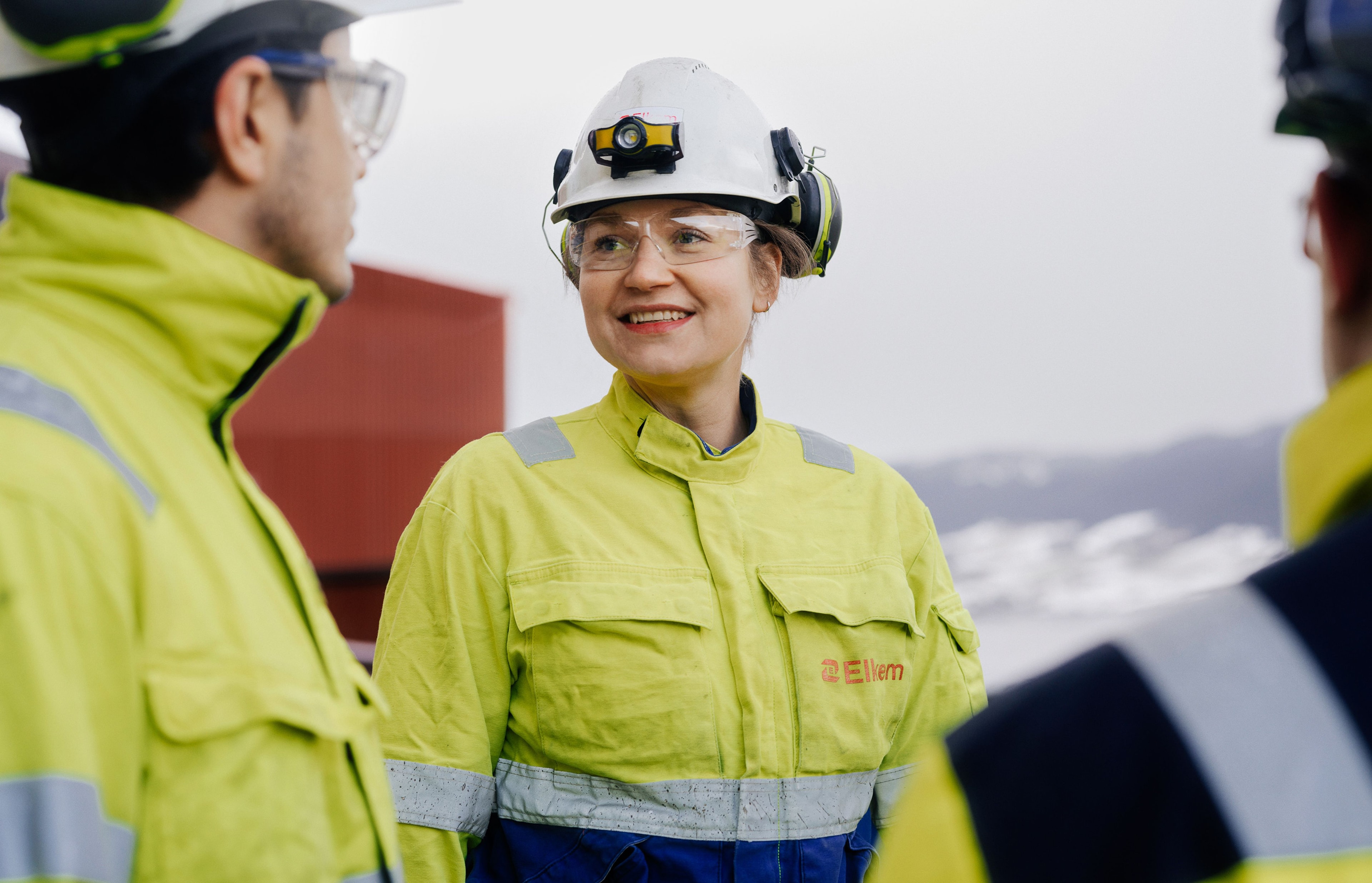 Kvinne i arbeidsklær